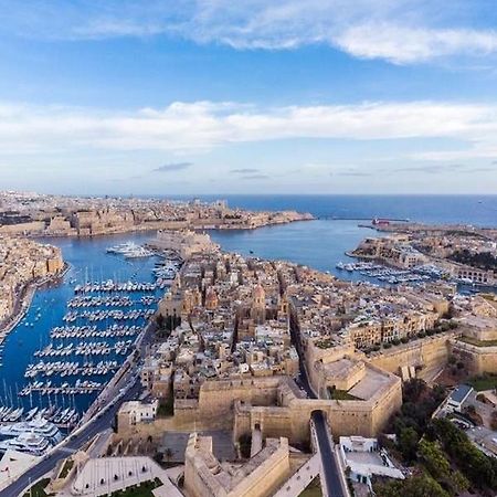 فيلا Dar Barbara - Duplex 1 Double Bed Maltese Style House Cospicua المظهر الخارجي الصورة